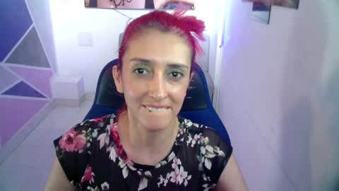 ruby_your_milf online show from 01-08-25, 09:12