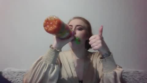 Snapshot of rubykinky chatting on 12-21-25, 06:48 Ruby online show from 12-21-25, 06:48