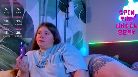 Snapshot of rubyvalen chatting on 11-20-25, 01:50 Ruby online show from 11-20-25, 01:50