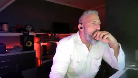 Snapshot of ruffi77 chatting on 11-02-25, 01:52 Chico que rico Caliente online show from 11-02-25, 01:52