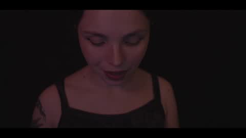 Snapshot of running_with_the_wolves chatting on 01-19-25, 11:10 Elena online show from 01-19-25, 11:10