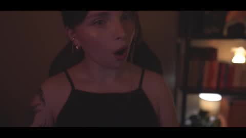 Snapshot of running_with_the_wolves chatting on 10-10-25, 10:20 Elena online show from 10-10-25, 10:20