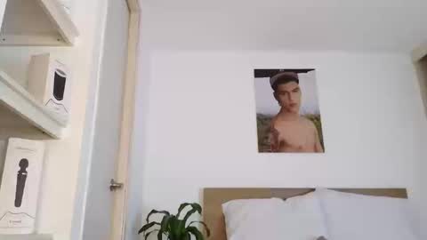  R U S S E L L  online show from 03-13-26, 04:08