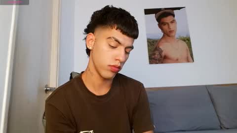  R U S S E L L  online show from 03-26-26, 02:28