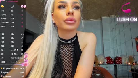 Ava online show from 12-17-24, 12:12
