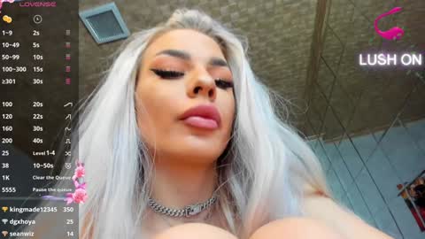 Ava online show from 12-19-24, 11:57