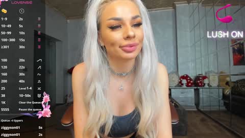 Ava online show from 12-23-24, 02:56