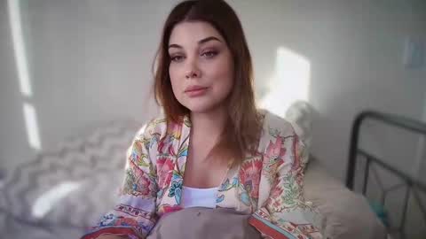 Alex online show from 11-17-25, 07:19