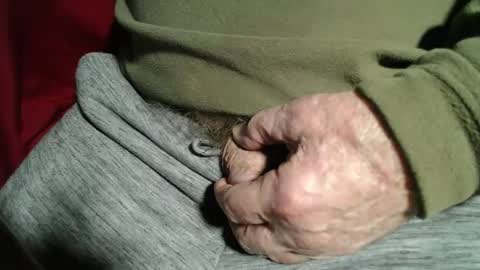 Snapshot of rustic69 chatting on 02-18-25, 05:20 rustic69 online show from 02-18-25, 05:20