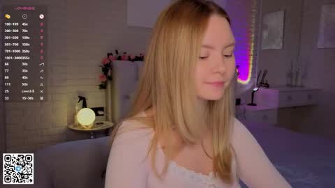 Snapshot of ruta_meow chatting on 09-13-25, 12:16 Ruta prize for the new fan club members hehe online show from 09-13-25, 12:16