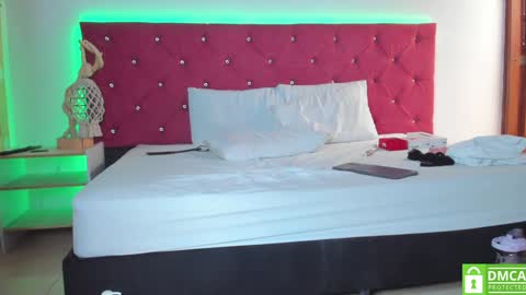 Ruth online show from 02-06-25, 03:31