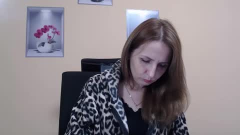 Snapshot of ruthpark chatting on 11-10-25, 10:47 Ruth online show from 11-10-25, 10:47