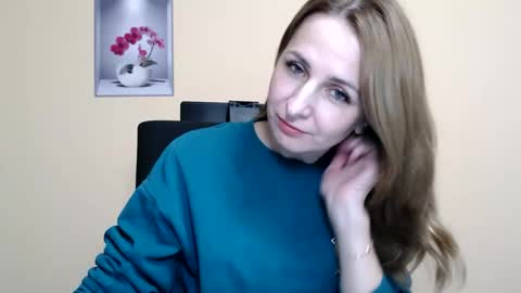 Snapshot of ruthpark chatting on 11-26-25, 11:11 Ruth online show from 11-26-25, 11:11