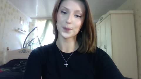 Snapshot of ruxashade chatting on 10-15-25, 11:10 ruxashade online show from 10-15-25, 11:10
