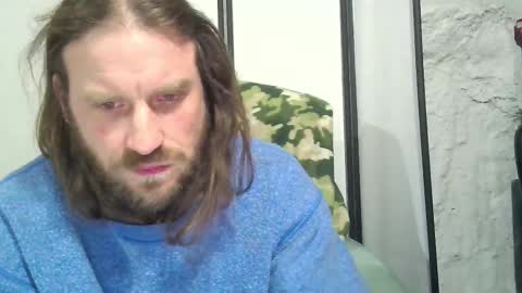 rwb1982 online show from 12-21-25, 05:42