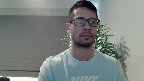 Snapshot of ryan_chatter chatting on 10-30-25, 02:35 Ryan online show from 10-30-25, 02:35