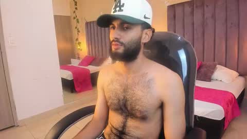 ryan_jackson_ online show from 11-14-25, 04:33