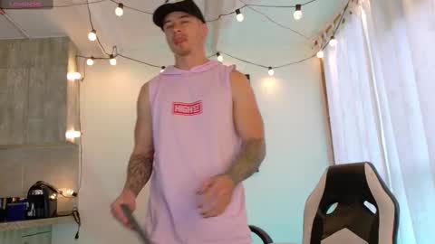 Ryan Blue ig ryannblue online show from 10-23-25, 07:34