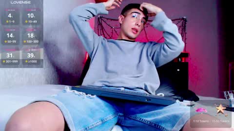 Snapshot of ryannhill_ chatting on 12-23-24, 05:49 Ryannhill online show from 12-23-24, 05:49