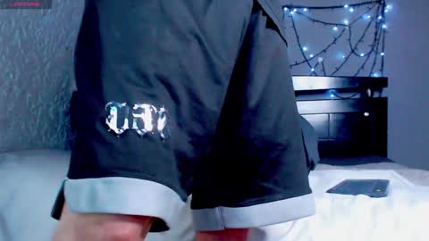 Snapshot of ryannhill_ chatting on 01-26-25, 07:21 Ryannhill online show from 01-26-25, 07:21