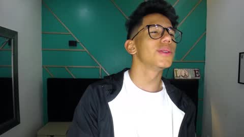 Snapshot of ryanpricee chatting on 12-29-24, 03:22 RyanPricee online show from 12-29-24, 03:22