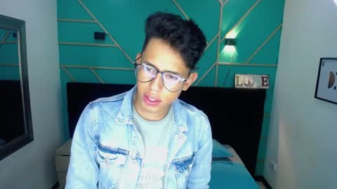 Snapshot of ryanpricee chatting on 12-31-24, 02:51 RyanPricee online show from 12-31-24, 02:51