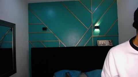 Snapshot of ryanpricee chatting on 01-12-25, 02:45 RyanPricee online show from 01-12-25, 02:45