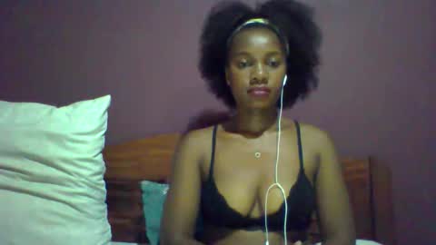 Snapshot of rycie chatting on 10-24-25, 09:11 Rycie online show from 10-24-25, 09:11