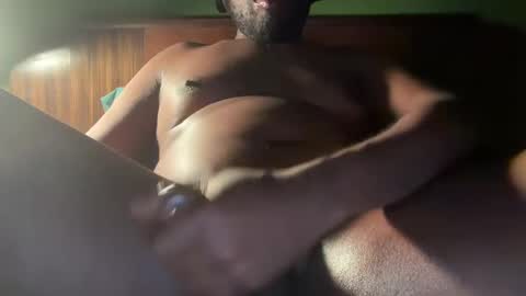 Snapshot of rydubkc85 chatting on 02-27-25, 09:54 Rydubkc online show from 02-27-25, 09:54