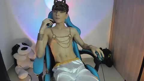 Snapshot of ryo_bleu chatting on 12-20-25, 02:18 RYO BLEU online show from 12-20-25, 02:18