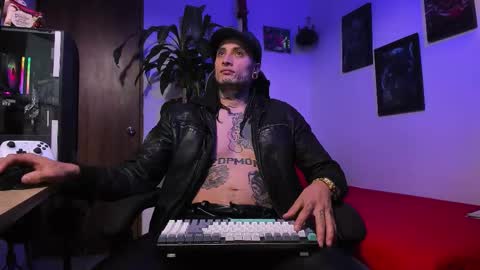 leopmonk help me reach 100 thumbs up online show from 11-14-25, 03:33