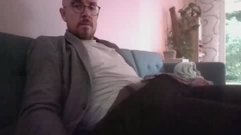 s_i_q online show from 09-26-25, 07:34