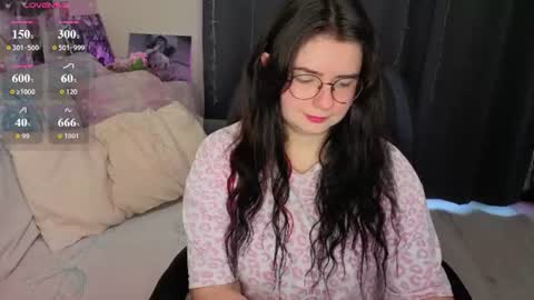 Kate online show from 07-04-26, 12:33