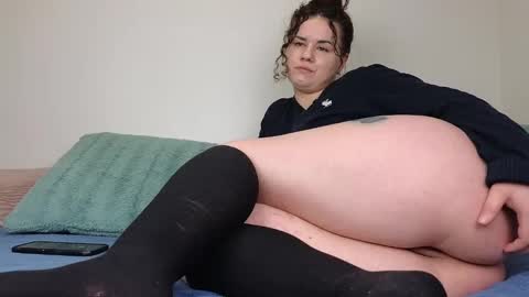 Snapshot of s_leanne_ chatting on 10-03-25, 09:28 Leanne online show from 10-03-25, 09:28