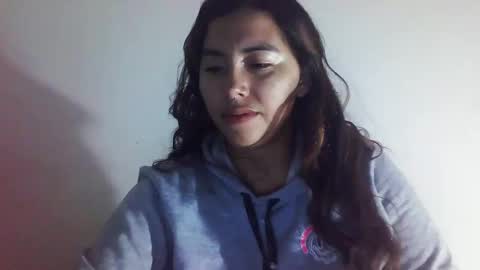Snapshot of saavaghechick chatting on 02-14-25, 11:31 Jeane online show from 02-14-25, 11:31