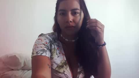 Snapshot of saavaghechick chatting on 02-16-25, 03:59 Jeane online show from 02-16-25, 03:59
