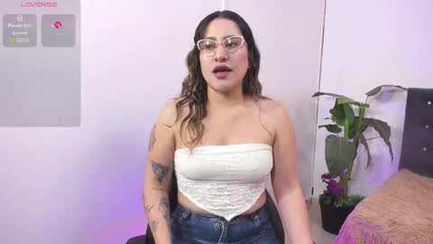 saaya_tay online show from 09-26-25, 03:21