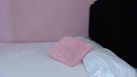 Snapshot of sabbrand_ chatting on 09-27-25, 06:57 online show from 09-27-25, 06:57