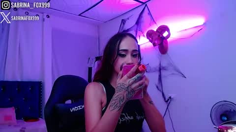 sabrina fox online show from 12-16-25, 06:07