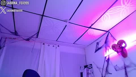 Snapshot of sabriina_fox999 chatting on 12-20-25, 07:59 sabrina fox online show from 12-20-25, 07:59