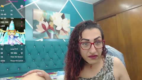 Snapshot of sabrina_dupont chatting on 03-09-25, 12:53 SABRINA online show from 03-09-25, 12:53