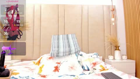 Sabrina online show from 12-29-24, 03:44