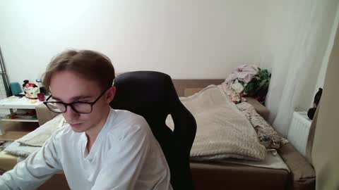 Snapshot of sabrinaanddaniel chatting on 12-18-24, 09:29 SabrinaDaniel online show from 12-18-24, 09:29