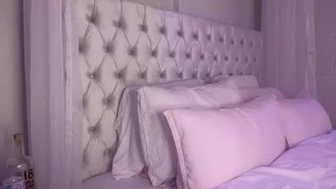 Sabrina online show from 03-02-25, 02:51