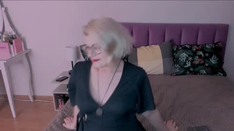 Sabrina MacMarren online show from 02-02-25, 04:22