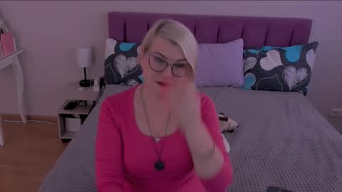 Sabrina MacMarren online show from 02-16-25, 08:54