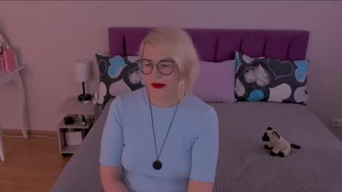 Sabrina MacMarren online show from 02-23-25, 07:11