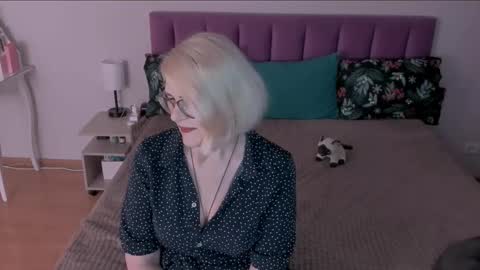 Sabrina MacMarren online show from 03-02-25, 07:23