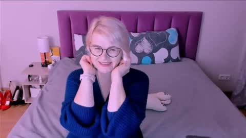 Sabrina MacMarren online show from 10-03-25, 07:00