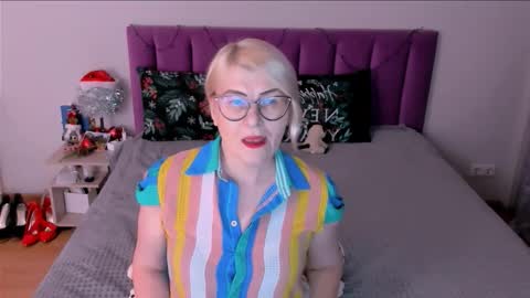 Sabrina MacMarren online show from 01-12-26, 02:44